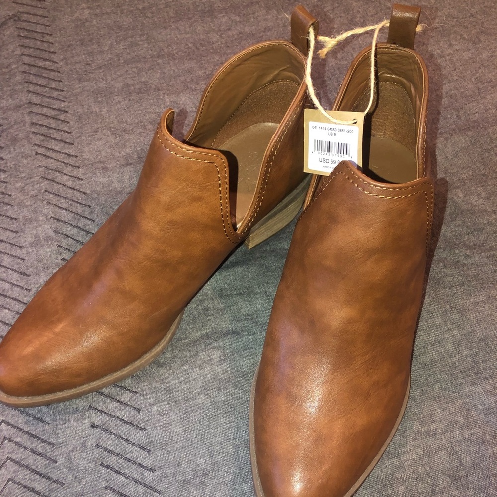 American Eagle Booties